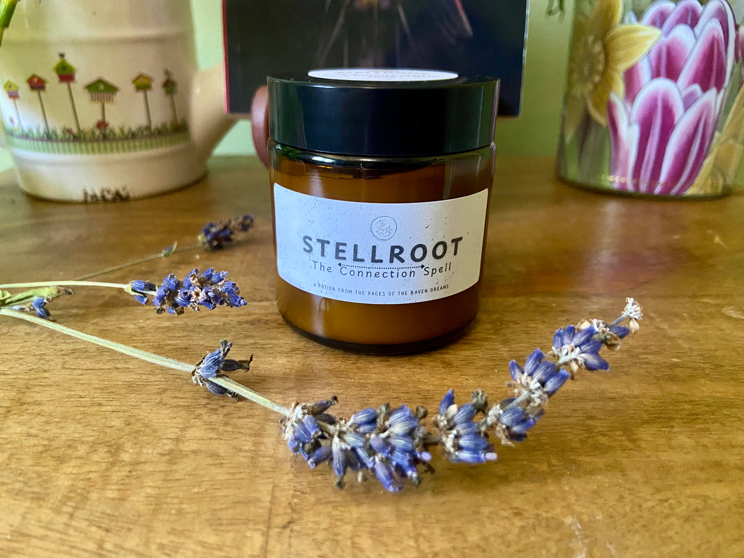 Stellroot connection potion close-up - fantasy-inspired aromatherapy
